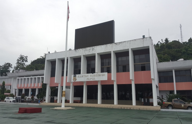 Pemprov Siap Bantu Atasi Kesulitan Persipura
